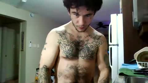 Snapshot of malcolmlow chatting on 12/09/24, 02:45 MalcolmLow online show from 12/09/24, 02:45