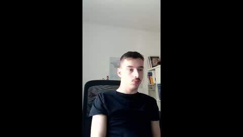 Snapshot of male20y chatting on 04/03/26, 02:04 male20y online show from 04/03/26, 02:04