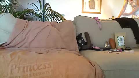 Sissy in stockings online show from 12/28/24, 07:44