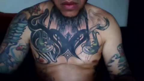 Snapshot of malecocuco chatting on 10/28/25, 05:44 jay online show from 10/28/25, 05:44