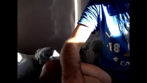 Snapshot of malefrench1 chatting on 10/11/25, 07:51 malefrench1 online show from 10/11/25, 07:51