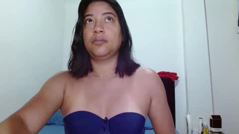 Snapshot of maleiwaa chatting on 04/25/26, 12:08 maleiwaa online show from 04/25/26, 12:08