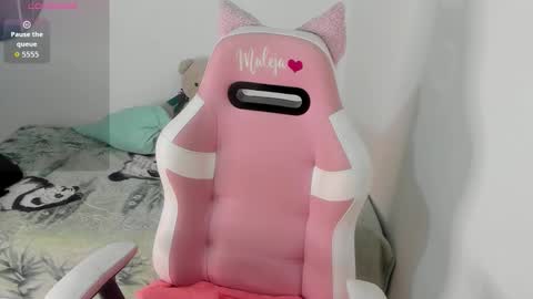 Snapshot of maleja_ruiz2 chatting on 10/29/25, 05:53 Aleja online show from 10/29/25, 05:53