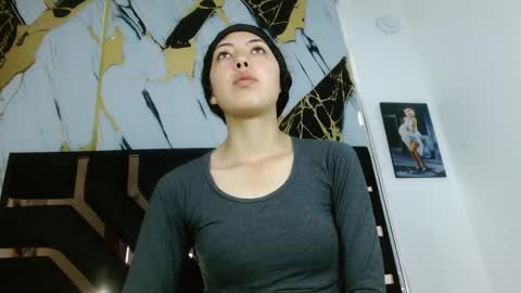 malejacs01 online show from 09/30/25, 12:21