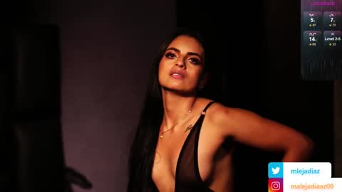 Snapshot of malejadiaz_ chatting on 01/17/25, 01:56 Maleja Diaz online show from 01/17/25, 01:56