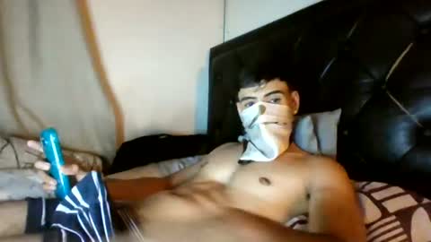 Snapshot of malekthick chatting on 06/12/26, 03:05 malekthick online show from 06/12/26, 03:05