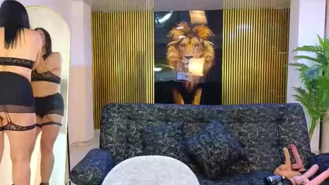 Snapshot of malen_fitnessmilf chatting on 03/12/26, 12:22 malen_fitnessmilf online show from 03/12/26, 12:22