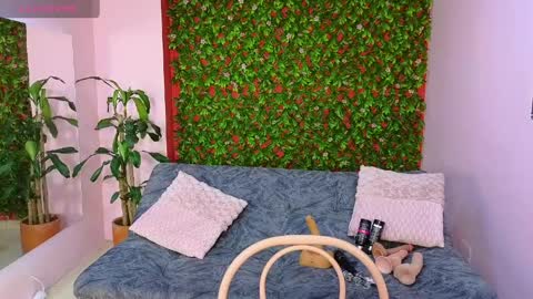 Snapshot of malen_fitnessmilf chatting on 04/05/26, 12:13 malen_fitnessmilf online show from 04/05/26, 12:13