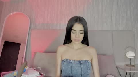 Malena Angel online show from 12/15/25, 09:30