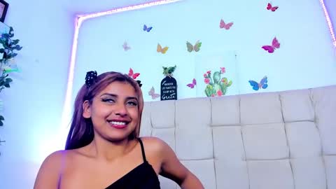 Snapshot of malenahot303av chatting on 09/10/25, 12:43 malenahot303av online show from 09/10/25, 12:43