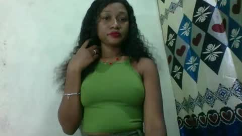 Snapshot of malia1653 chatting on 04/29/26, 09:57 malia1653 online show from 04/29/26, 09:57