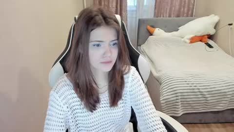 Snapshot of malia__hale chatting on 12/12/24, 12:01 Malia online show from 12/12/24, 12:01