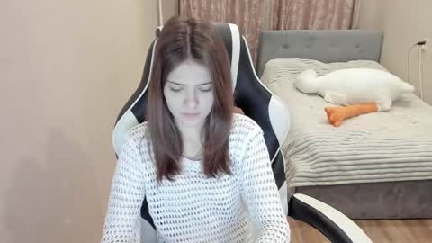 Snapshot of malia__hale chatting on 12/14/24, 12:44 Malia online show from 12/14/24, 12:44