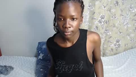 lati online show from 12/21/25, 02:41