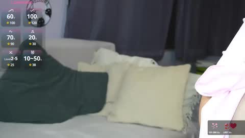 Snapshot of maliceeee chatting on 02/22/25, 01:00 Arya online show from 02/22/25, 01:00