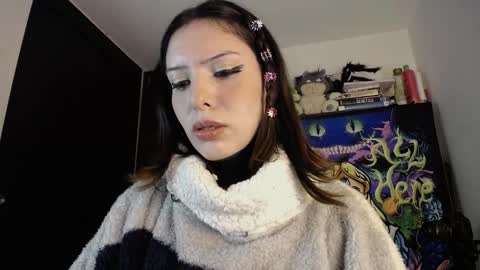 Alice Asylum online show from 12/14/25, 02:06