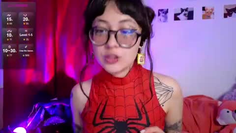 Snapshot of malicia_witch_ chatting on 06/20/26, 04:26 Mar Alicia Rosie v A L I C I A W I T C - Meg Cherie online show from 06/20/26, 04:26