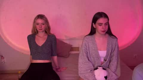 Snapshot of maliinka chatting on 10/20/25, 07:14 Malinka online show from 10/20/25, 07:14