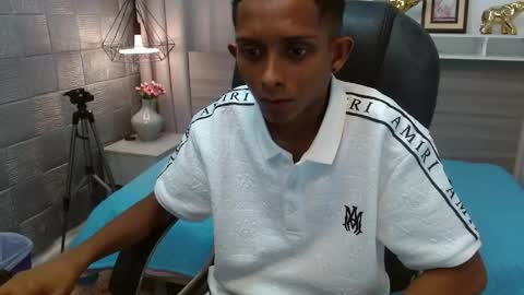 Snapshot of malik20_ chatting on 04/29/26, 02:21 malik20_ online show from 04/29/26, 02:21