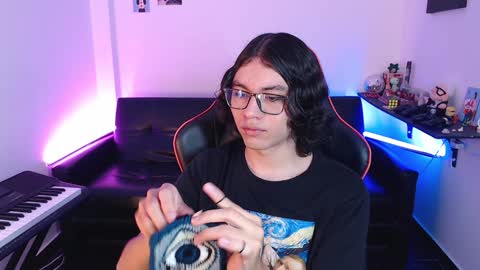 Malik  online show from 02/05/25, 03:52