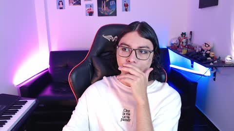 Malik  online show from 02/08/25, 02:16