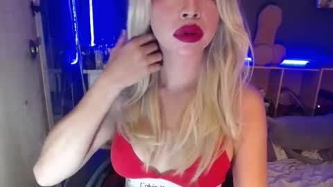 Snapshot of malingera69 chatting on 06/20/26, 04:15 PANDORA 3 online show from 06/20/26, 04:15