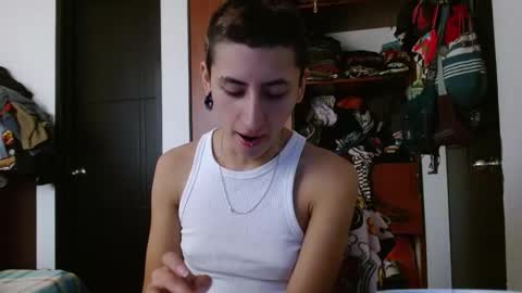 Snapshot of malitamuymal22 chatting on 03/10/26, 05:07 Malita online show from 03/10/26, 05:07