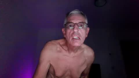 malkie55 online show from 10/11/25, 08:07