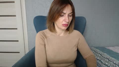 Snapshot of mallinia chatting on 12/04/24, 10:24 mallinia online show from 12/04/24, 10:24