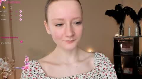 Snapshot of mallorygray chatting on 04/17/26, 03:48 Lilit online show from 04/17/26, 03:48