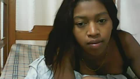 Snapshot of malluna4 chatting on 06/29/26, 10:10 Malluna online show from 06/29/26, 10:10