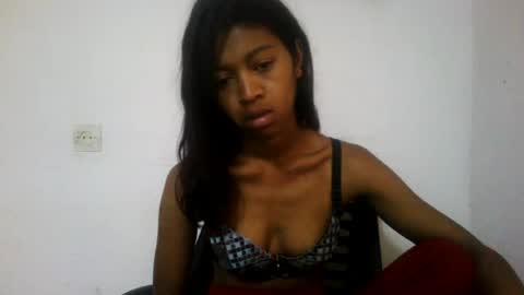 Snapshot of malluna4 chatting on 07/22/26, 06:38 Malluna online show from 07/22/26, 06:38