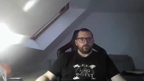 Snapshot of malou2927 chatting on 12/25/24, 04:22 breton online show from 12/25/24, 04:22