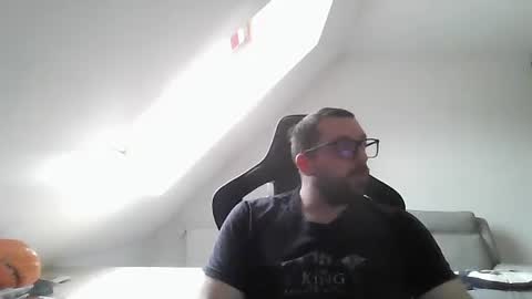 Snapshot of malou2927 chatting on 01/01/25, 12:33 breton online show from 01/01/25, 12:33