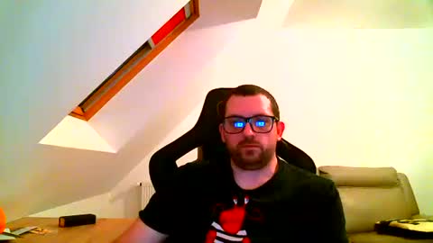 Snapshot of malou2927 chatting on 01/04/25, 05:26 breton online show from 01/04/25, 05:26