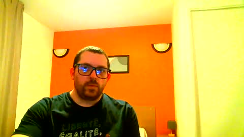 Snapshot of malou2927 chatting on 01/11/25, 04:36 breton online show from 01/11/25, 04:36