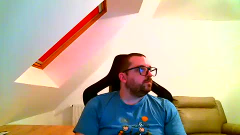 Snapshot of malou2927 chatting on 01/19/25, 08:30 breton online show from 01/19/25, 08:30