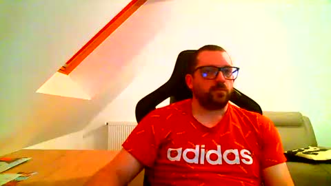 Snapshot of malou2927 chatting on 01/28/25, 09:19 breton online show from 01/28/25, 09:19