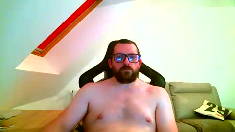 Snapshot of malou2927 chatting on 02/23/25, 11:04 breton online show from 02/23/25, 11:04