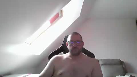 Snapshot of malou2927 chatting on 09/14/25, 08:46 breton online show from 09/14/25, 08:46