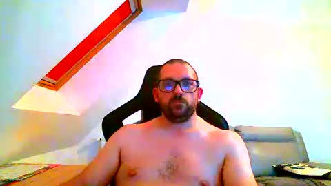 Snapshot of malou2927 chatting on 09/14/25, 09:03 breton online show from 09/14/25, 09:03