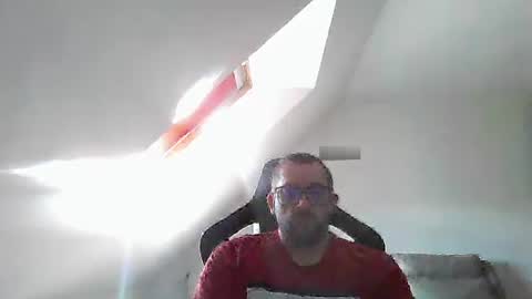 Snapshot of malou2927 chatting on 10/13/25, 01:33 breton online show from 10/13/25, 01:33