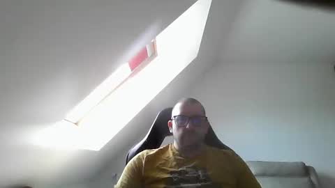 Snapshot of malou2927 chatting on 04/18/26, 08:29 breton online show from 04/18/26, 08:29