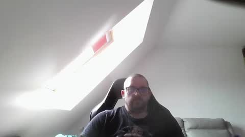 Snapshot of malou2927 chatting on 04/22/26, 10:06 breton online show from 04/22/26, 10:06