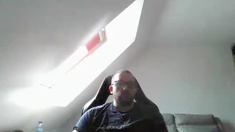 Snapshot of malou2927 chatting on 05/05/26, 04:59 breton online show from 05/05/26, 04:59