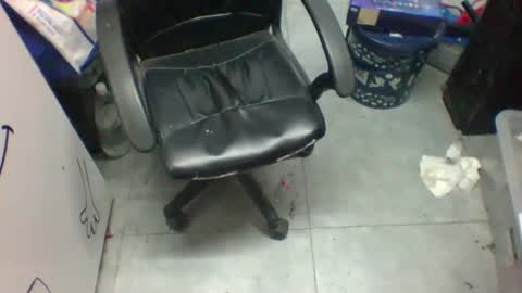 malteser496844 online show from 12/18/24, 11:34