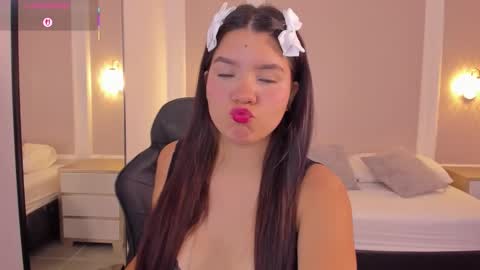 M A L U online show from 10/17/25, 02:37