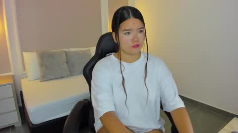 M A L U online show from 11/19/25, 12:05