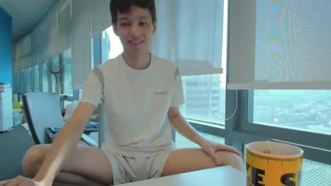 Snapshot of mamagaga19 chatting on 04/18/26, 02:37 Andrew Ooi online show from 04/18/26, 02:37