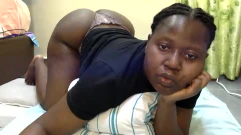 mamasita2023 online show from 10/10/25, 02:38